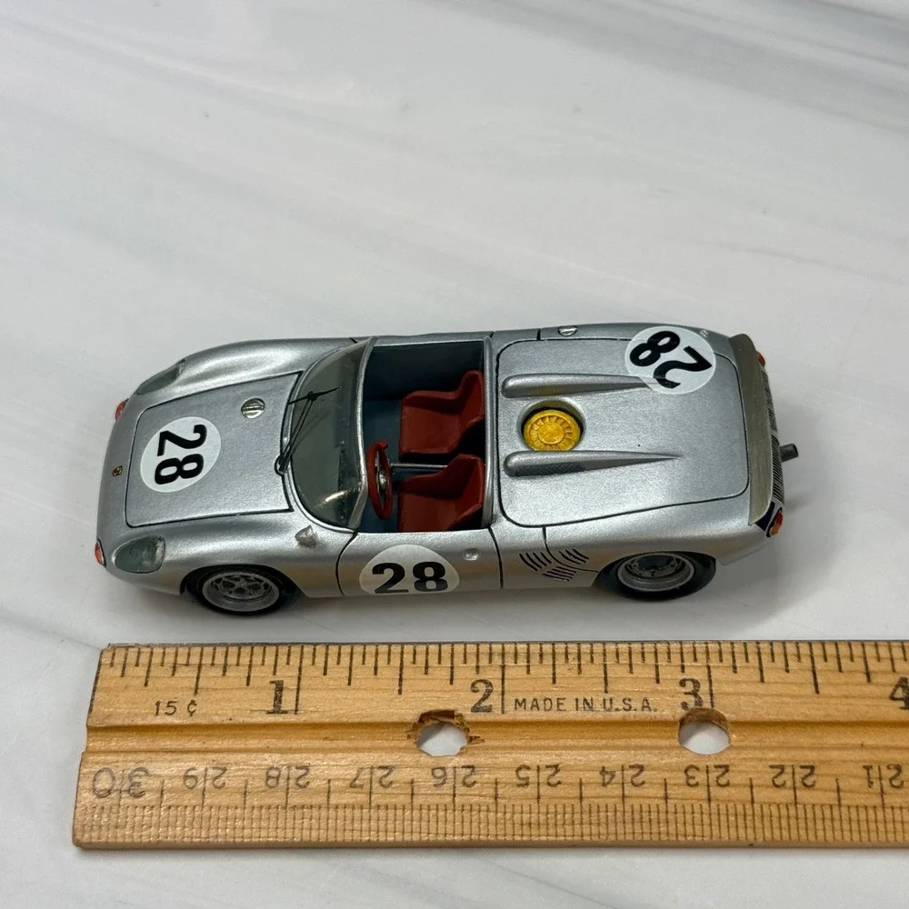 Starter Porsche 718/8 WRS Spyder #28 Le Mans 1963 1:43 Resin Hand Built